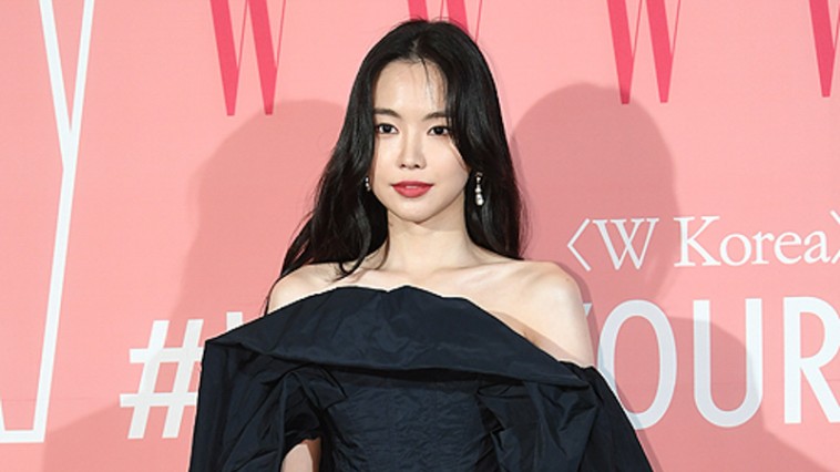 Apink Naeun's Outfit at W Korea Event on October 25, 2019
