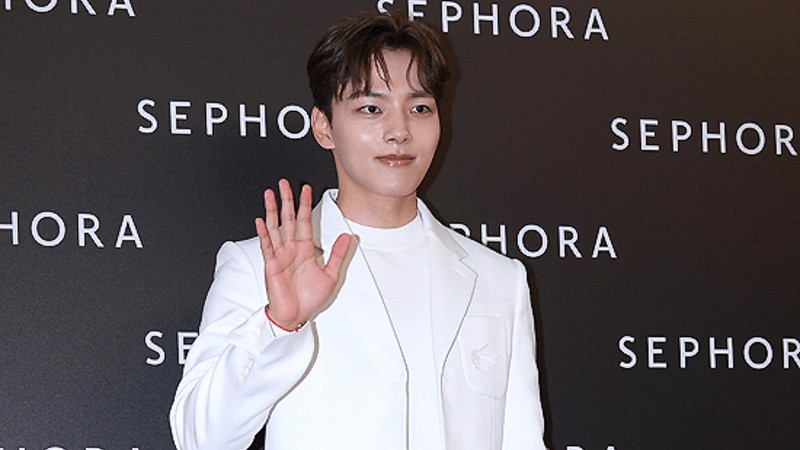 Yeo Jin-goo's Outfit at Sephora Store launching event on October 23, 2019