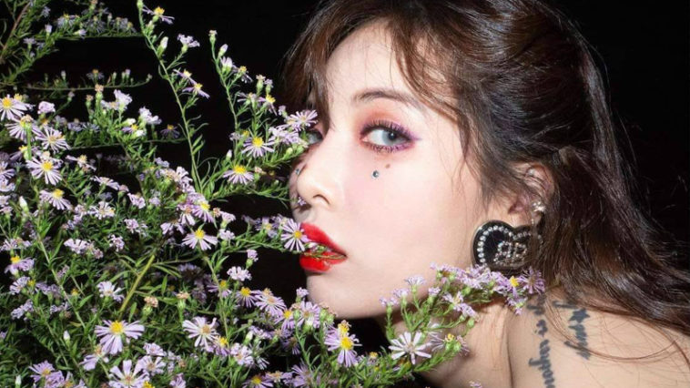 Hyuna Flower Shower Kpop Fashion