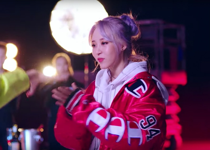 Mamamoo Hip MV Fashion - Moonbyul - Look 2