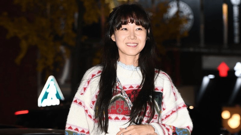 Gong Hyo-jin's Outfit at the When the camellia blooms wrap up party on November 18, 2019