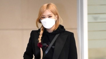 Blackpink Rose's Outfit at Incheon Airport on January 31, 2020