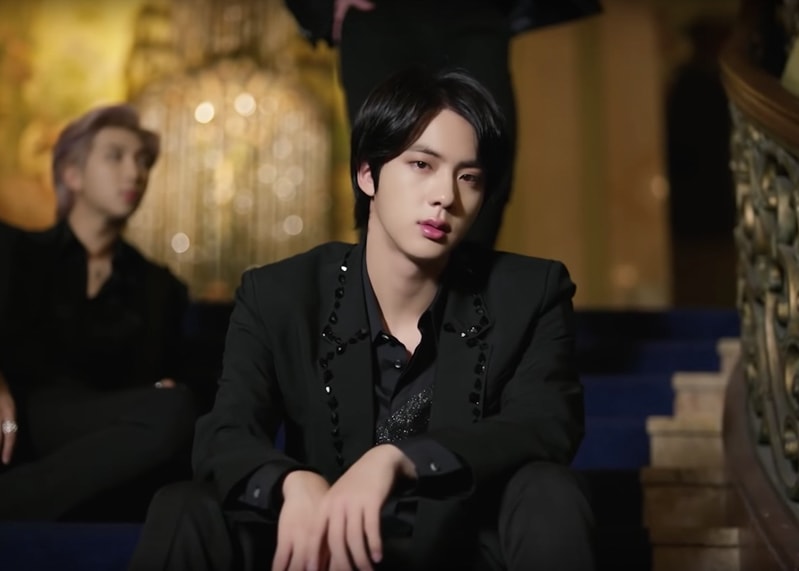 BTS Black Swan MV Kpop Fashion - Jin - Look 1