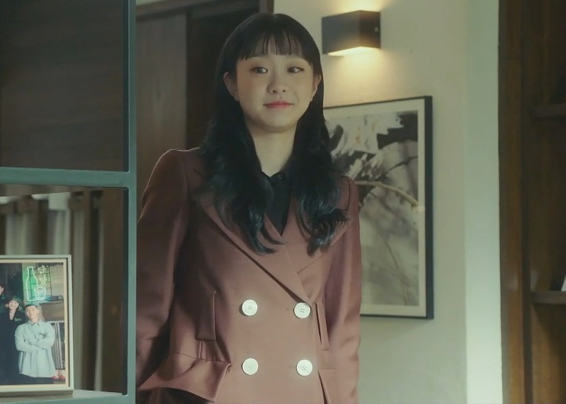 Itaewon Class Kdrama Fashion - Kim Da-Mi - Episode 16-3