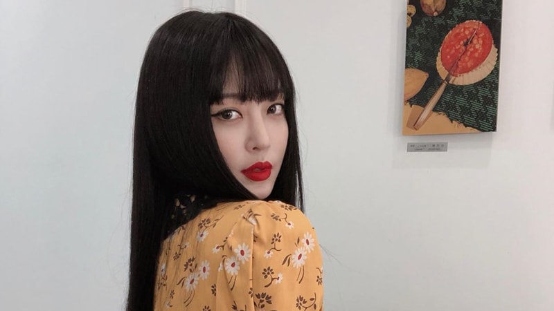 Han Ye Seul Leading The Vintage Trend With A Stunning Floral Dress In Her Recent Instagram Post Inkistyle