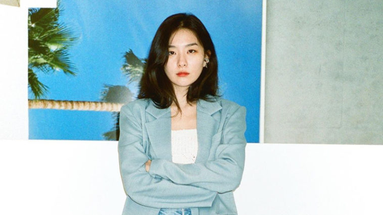Red Velvet Seulgi's Outfit on Instagram on April 13, 2020