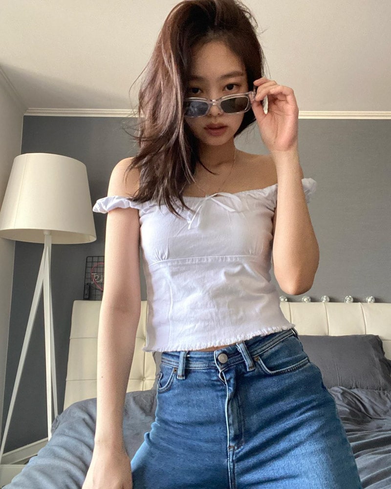 Blackpink Jennie's Outfit on Instagram on May 1, 2020