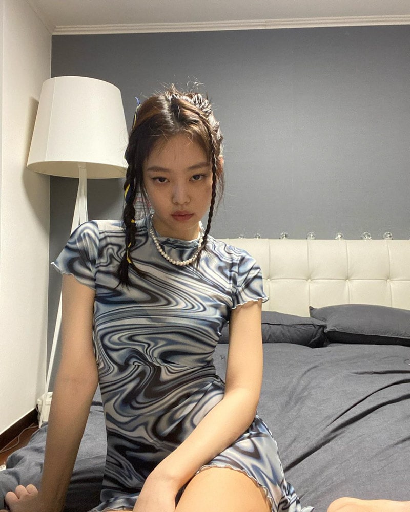 Blackpink Jennie's Outfit on Instagram on May 1, 2020