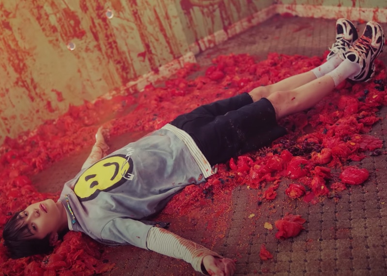 TXT Can't You See Me MV Kpop Fashion - Beomgyu - Look 1