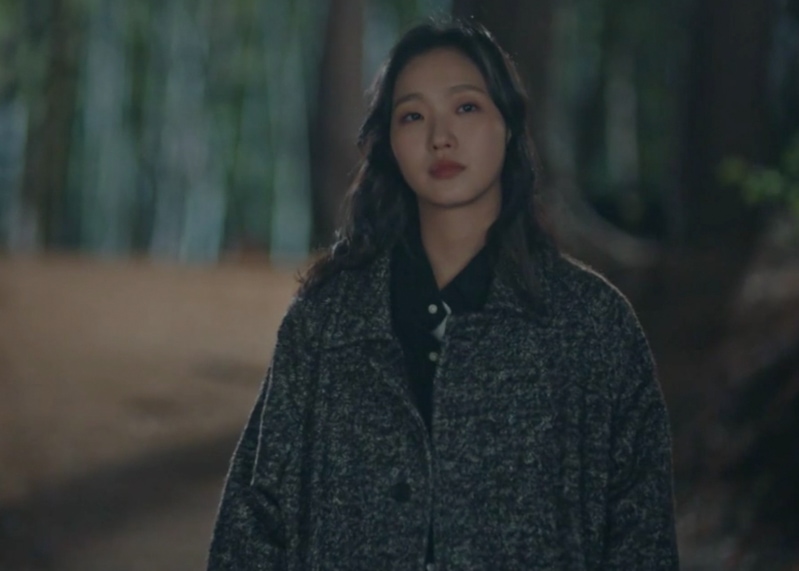 The King Eternal Monarch Kdrama Fashion - Kim Go-Eun - Episode 10-2