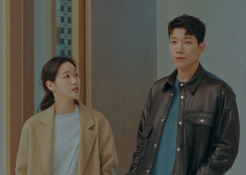The King Eternal Monarch Kdrama Fashion - Kim Go-Eun - Episode 10-4