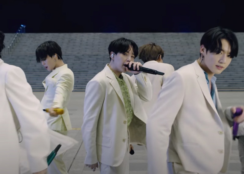 200608 BTS Suga Fashion - Dear Class Of 2020 Performance - Look 1