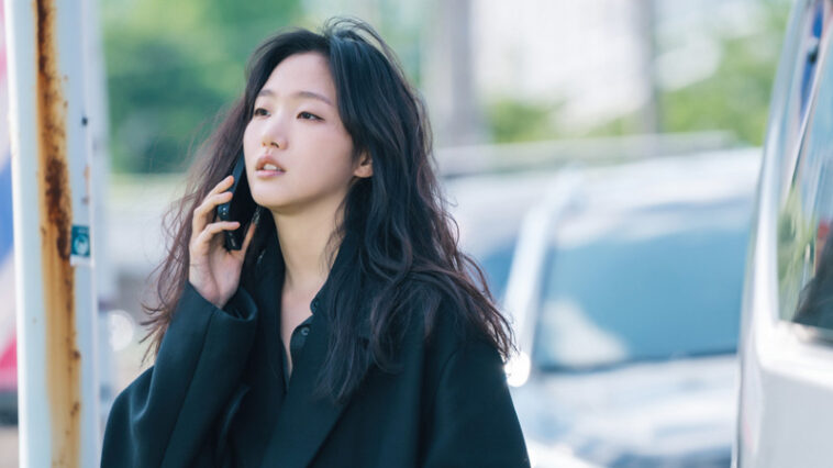 The King Eternal Monarch Fashion - Kim Go-Eun - Episodes 11-13