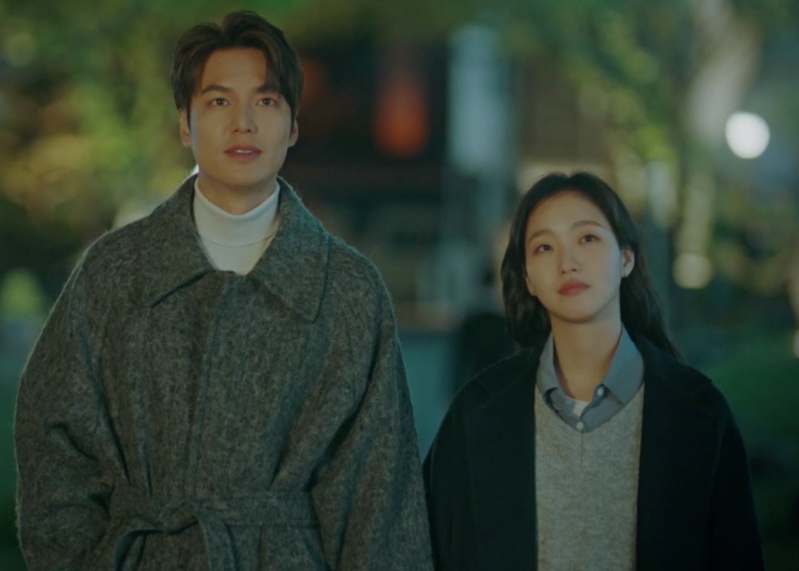 The King Eternal Monarch Kdrama Fashion - Kim Go-Eun - Episode 12-2