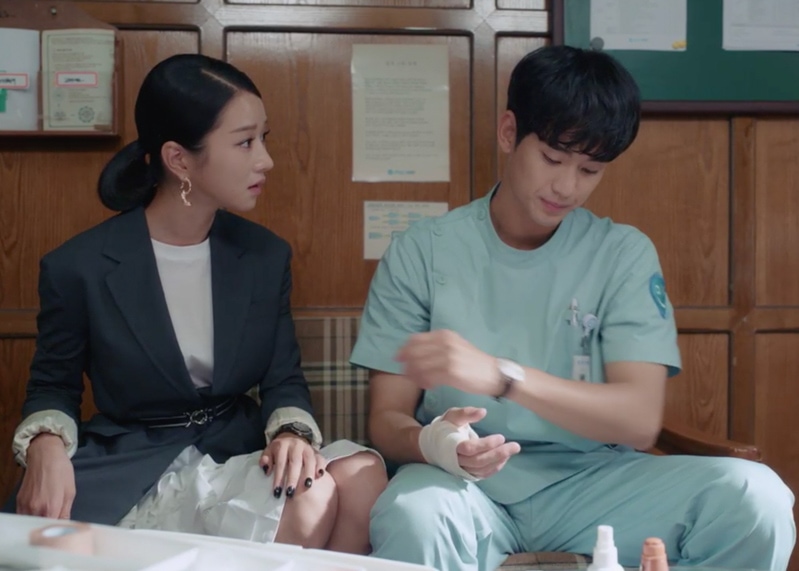 It's Okay To Not Be Okay Kdrama Fashion - Seo Ye-ji - Ep 12-3