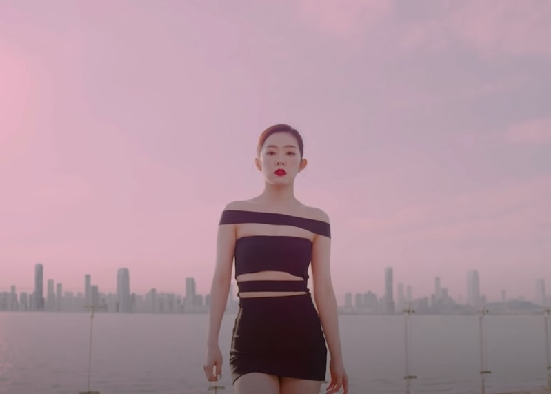 RED VELVET Naughty Kpop MV Fashion - Irene Look 1