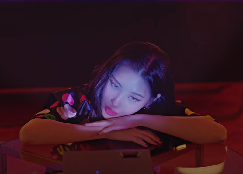 Sunmi Pporappippam MV Kpop Fashion - Look 2