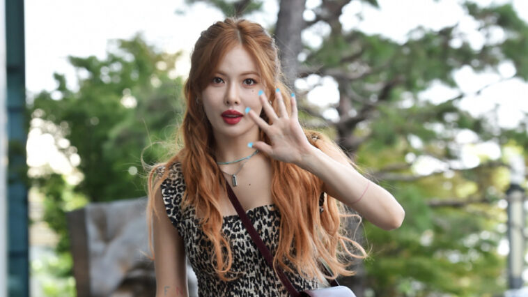 HyunA's Outfit On the way to film MBC's ‘Radio Star' on August 19, 2020