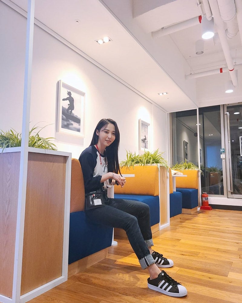 Mamamoo Moonbyul's Outfit on Instagram on August 25, 2020