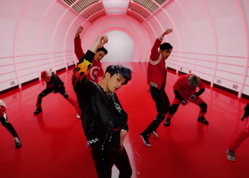 SuperM 100 MV Kpop Fashion - Mark - Look 1