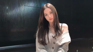 Blackpink Jisoo's Outfit on Instagram on September 10, 2020