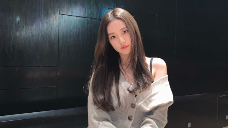 Blackpink Jisoo's Outfit on Instagram on September 10, 2020