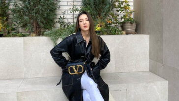 Hyoyeon's Outfit on Instagram on October 15, 2020