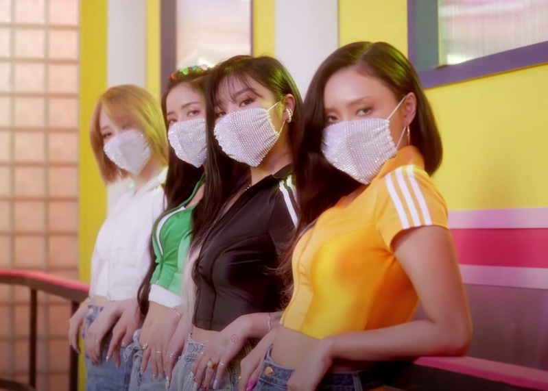 MAMAMOO Dingga MV Kpop Fashion - Hwasa - Look 2