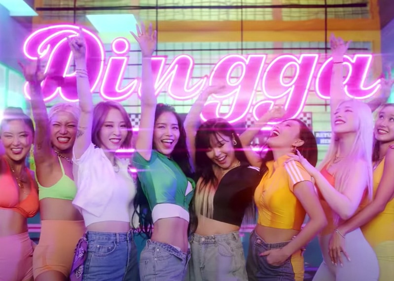 MAMAMOO Dingga MV Kpop Fashion - Wheein - Look 2