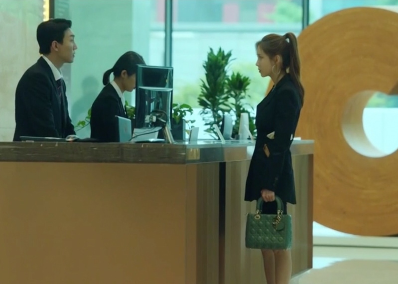 Private Lives Kdrama Fashion - Seohyun - Episode 3-3