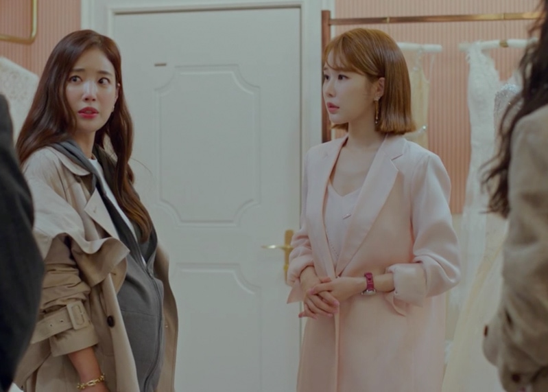 The Spies Who Loved Me Kdrama Fashion - Yoo In-Na - Episode 1-1