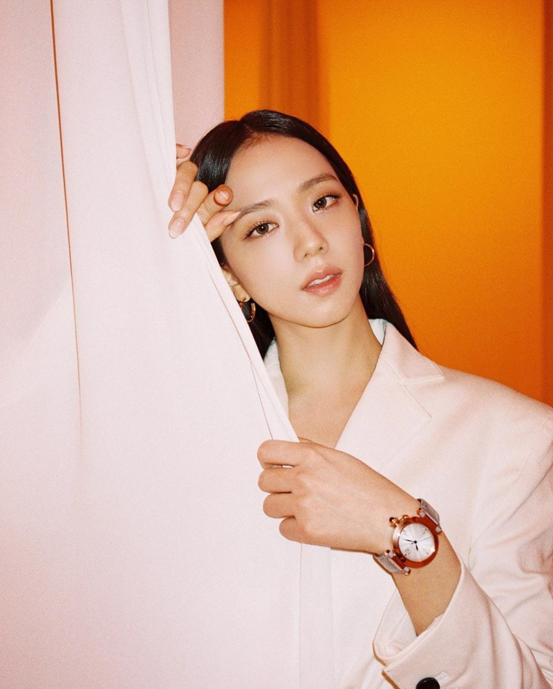 Blackpink Jisoo's Outfit on Instagram on October 30, 2020