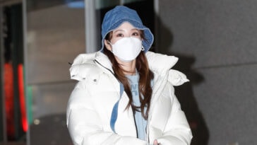 Sandara Park's Outfit on the way to MBC's ‘Video Star’ on November 26, 2020