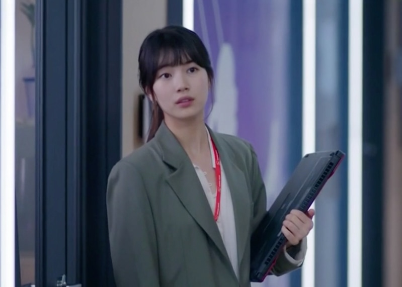 Start-Up Kdrama Fashion - Suzy - Episode 6-2