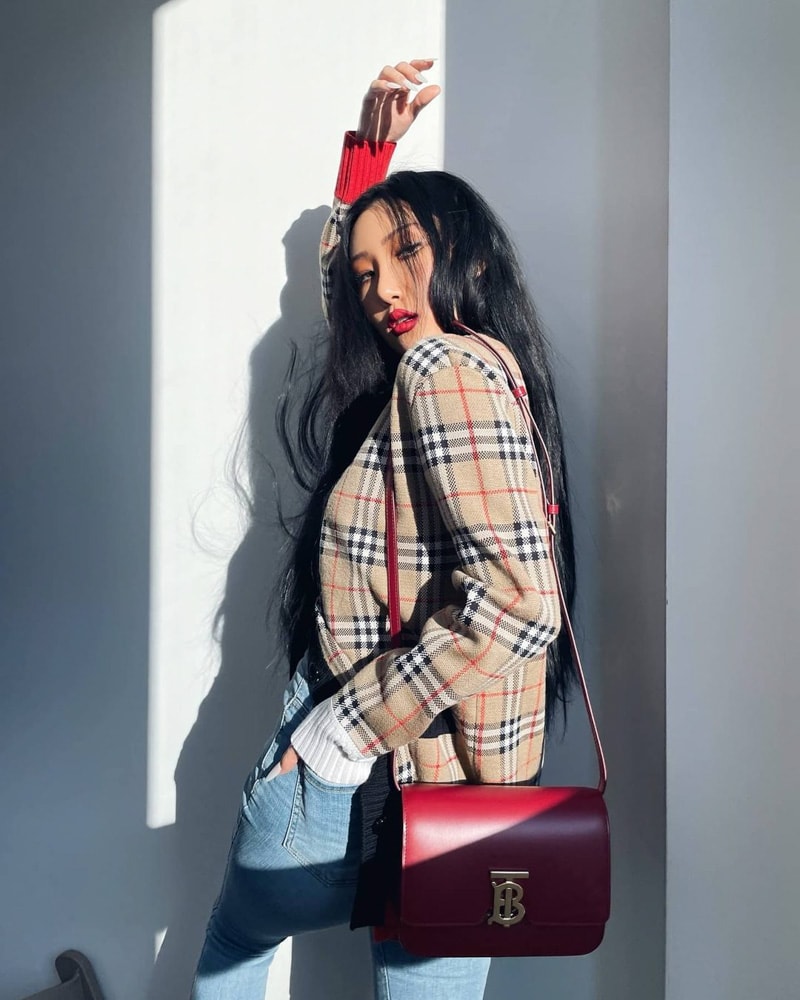 MAMAMOO Hwasa's Outfit on Instagram on December 7, 2020