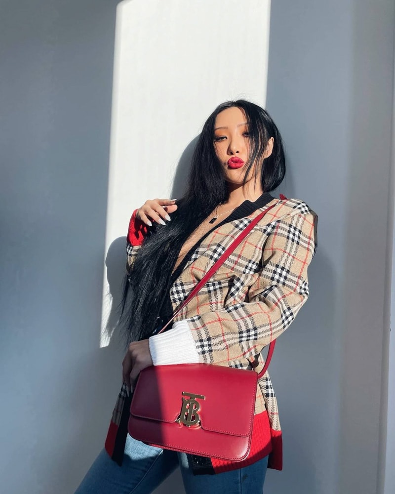 MAMAMOO Hwasa's Outfit on Instagram on December 7, 2020