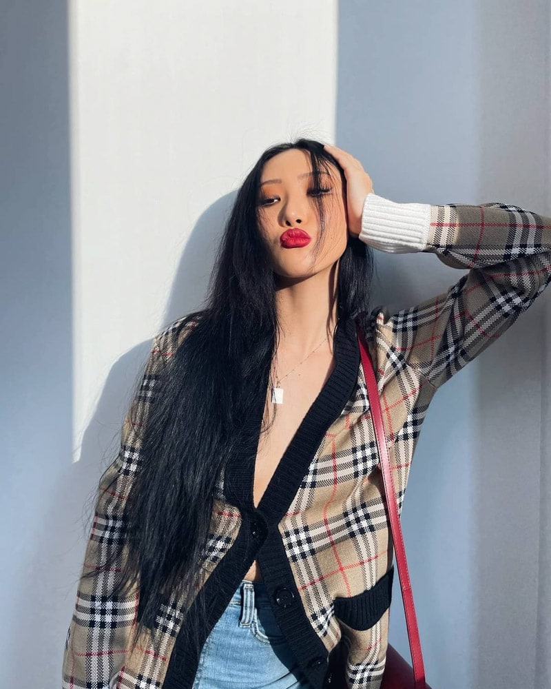 MAMAMOO Hwasa's Outfit on Instagram on December 7, 2020