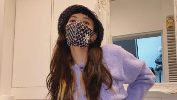 HyunA's Outfit on Instagram on December 16, 2020