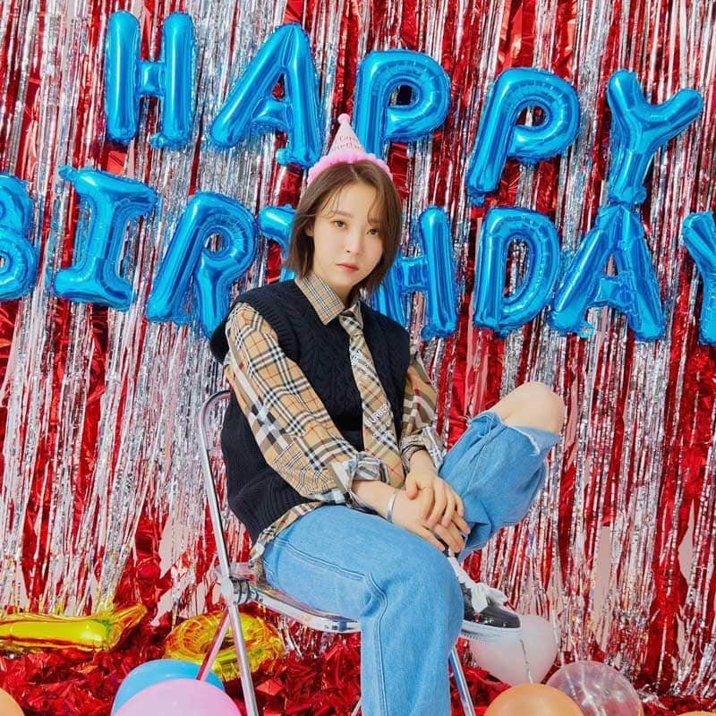 MAMAMOO Moonbyul's Outfit on Instagram on December 22, 2020