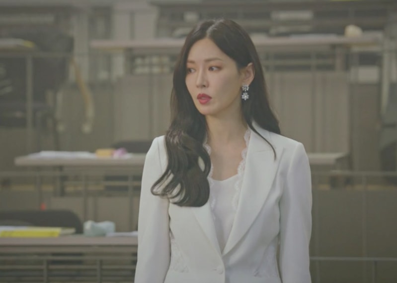 Penthouse Kdrama Fashion - Kim So-Yeon - Episode 6-3