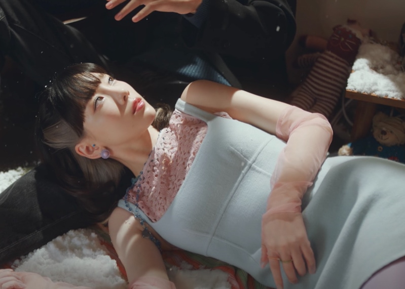 Taeyeon What Do I Call You MV Kpop Fashion - Look 3