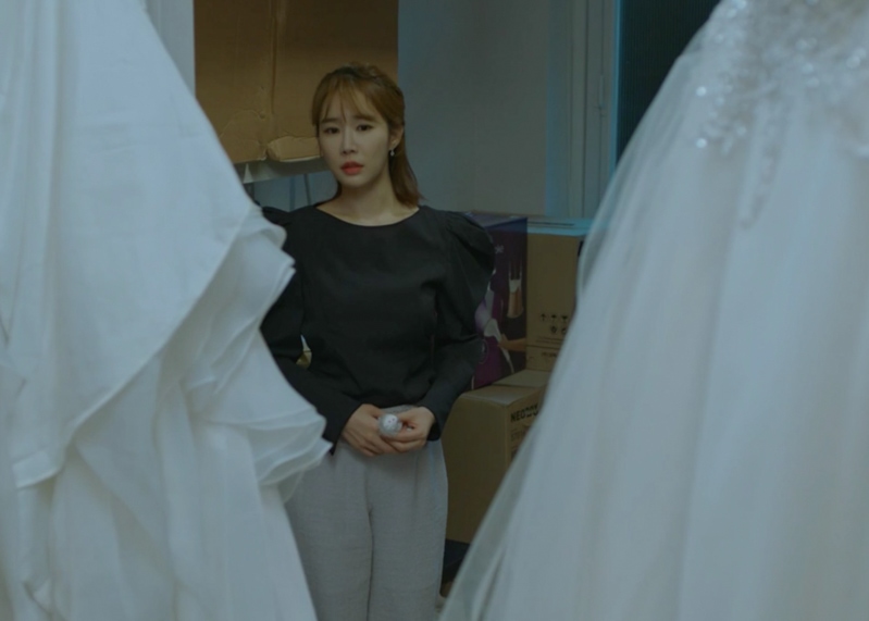 The Spies Who Loved Me Kdrama Fashion - Yoo In-Na - Episode 16-1
