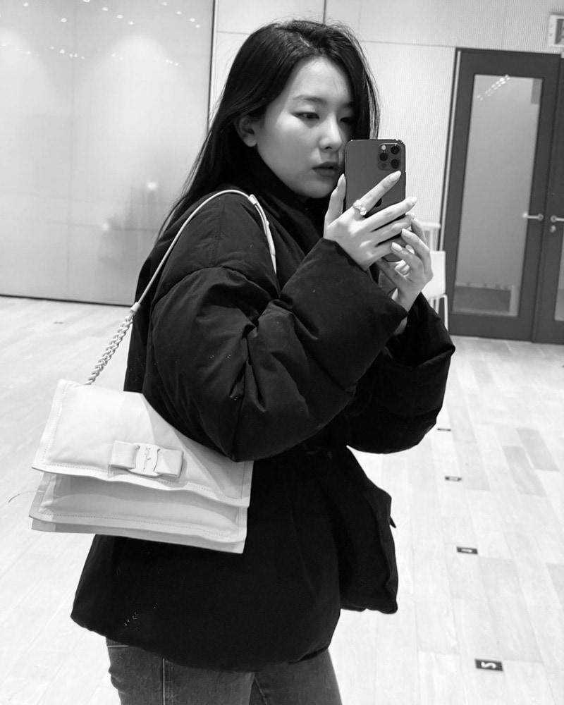 210105 Red Velvet Seulgi Fashion - Instagram-4
