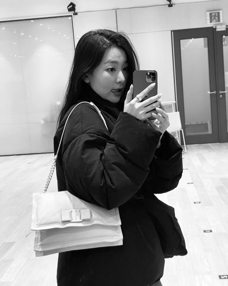 210105 Red Velvet Seulgi Fashion - Instagram-5