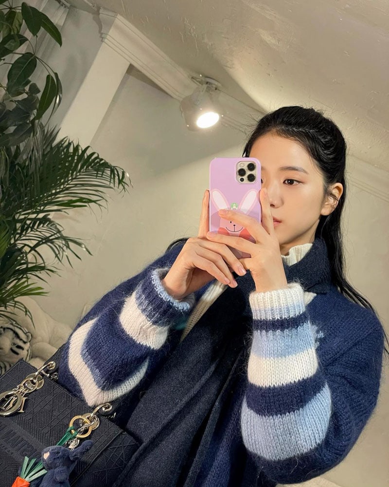 BLACKPINK Jisoo's Outfit on Instagram on January 10, 2021