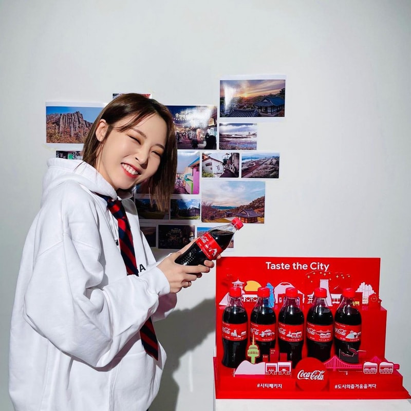 MAMAMOO Moonbyul's Outfit on Instagram on January 11, 2021