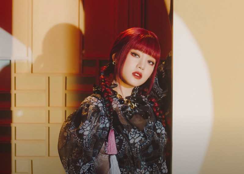 (G)I-DLE Hwaa MV Kpop Fashion - Minnie - Look 1
