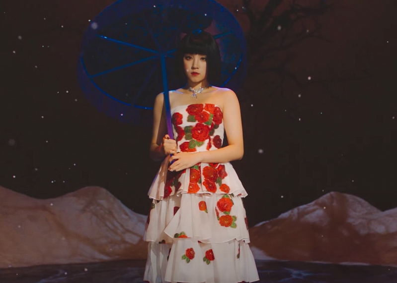 (G)I-DLE Hwaa MV Kpop Fashion - Yuqi - Look 1