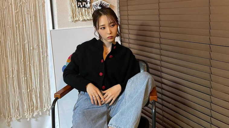 Mamamoo Moonbyul's Outfit on Instagram on February 1, 2021