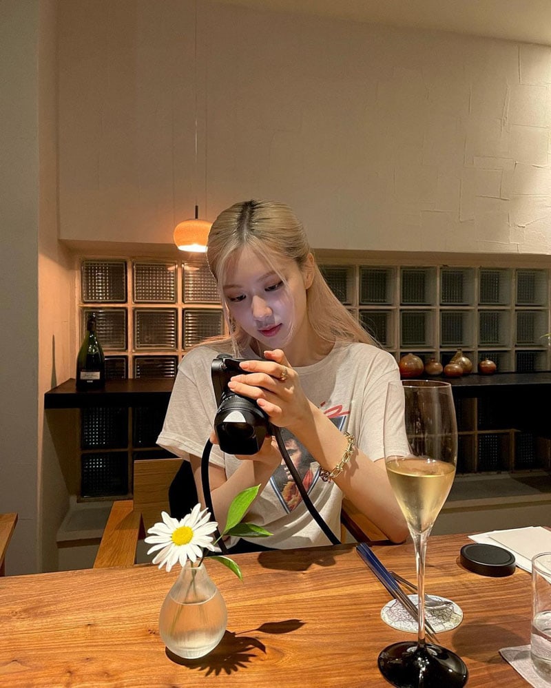 Blackpink Rose's Outfit on Instagram Look 2 on February 11, 2021
